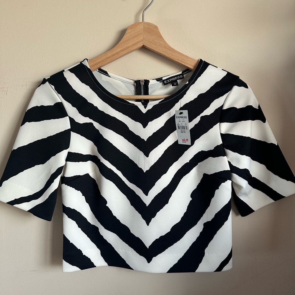 Express Crop Top - XS